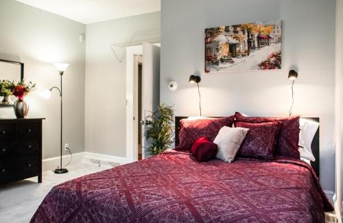 Mill River Apartment | Gorgeous 1BR Wooster Sq. apt. - wshr/dryr, parking