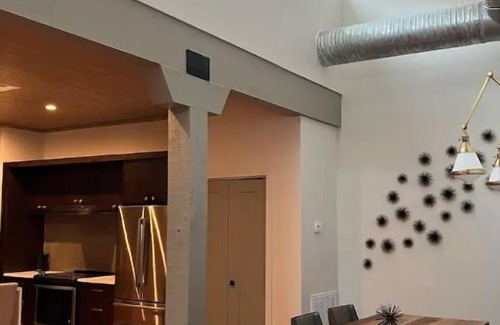 West End House | GORGEOUS 2 BR on MAIN #4