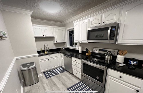 Broad Ripple House | Gorgeous 2- Story home in heart of Broad Ripple & close to Indy downtown