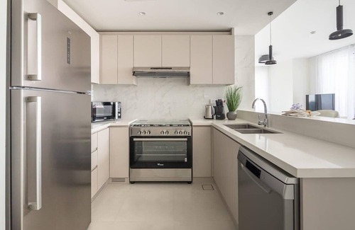 Bur Dubai Apartment | Gorgeous 2BR Close to Metro w/Dubai Frame Views!
