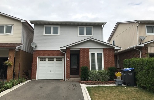 Brampton House | ★ Gorgeous 3 Bedroom Luxurious Home ★ PRIVATE