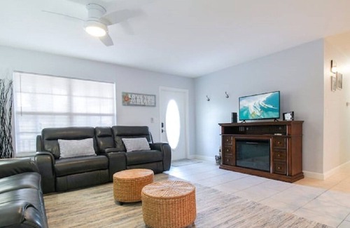 South Gulf Cove House | Gorgeous 3 BR / 2 BA home with heated pool on the canal. Sleeps 6