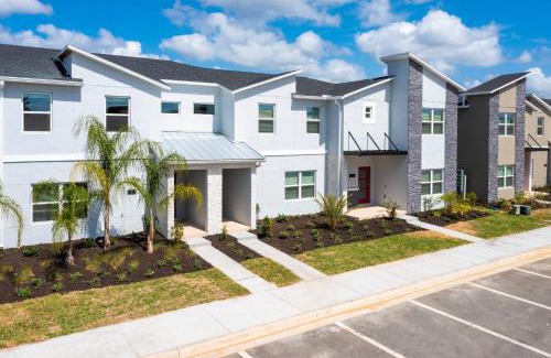 Florida Central Atlantic Coast House | Gorgeous 4Bd Close to Disney w/Pool @ Champions Gate Resort 1196