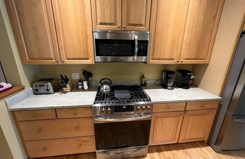 Elk Rapids House | Gorgeous 6 Bedroom Lake House - Newly Renovated