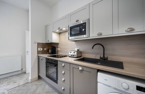 Alexandria Apartment | Gorgeous and cosy 1 bed apartment