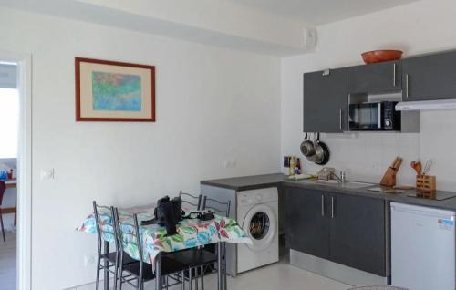 Dunkerque Centre Apartment | Gorgeous Apartment In Dunkerque With Wifi