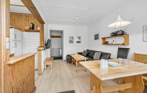 Svaneke Apartment | Gorgeous Apartment In Svaneke With Wifi