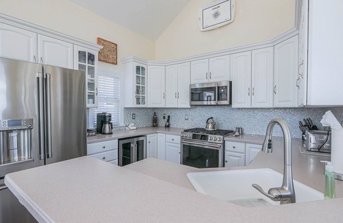 Avalon House | GORGEOUS BEACH FRONT HOME!