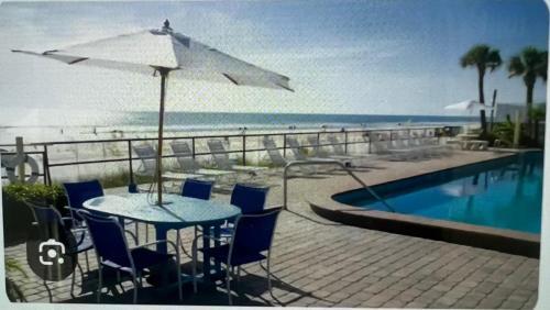 Daytona Beach Apartment | Gorgeous beachfront Oceanside flat 804 with sea view