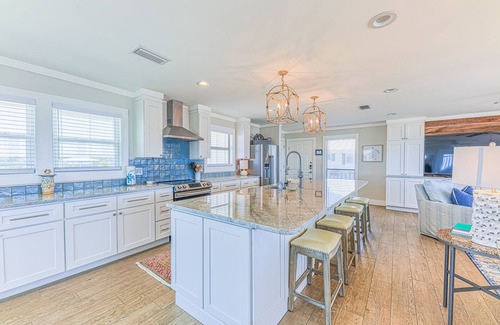 Gulf Shores House | Gorgeous Beachfront Home! Panoramic Ocean Views. Private walkway to the beach.