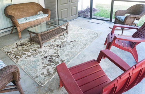 Yacht Club Cottage | Gorgeous Cape Coral Duplex Home w/Modern Interior