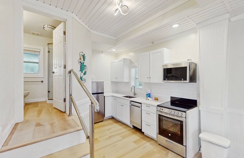 St. George Island House | Gorgeous coastal duplex with full kitchen, close to beach