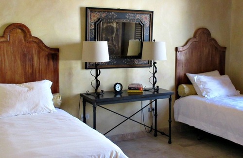 San Carlos House | Gorgeous & Comfortable- 5 Star- Golf Course Home