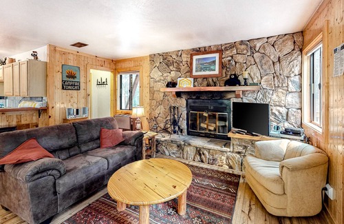 Tahoe Pines Cabin | Gorgeous, Dog-Friendly Lodge w/ Loft, Free WiFi, Fireplace - Near Beach & Skiing