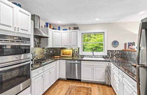 Springs House | Gorgeous East Hampton Hideaway with Privacy and Full Amenity Suite
