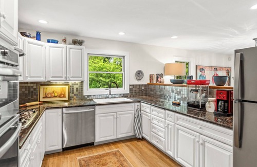 Springs House | Gorgeous East Hampton Hideaway with Privacy and Full Amenity Suite
