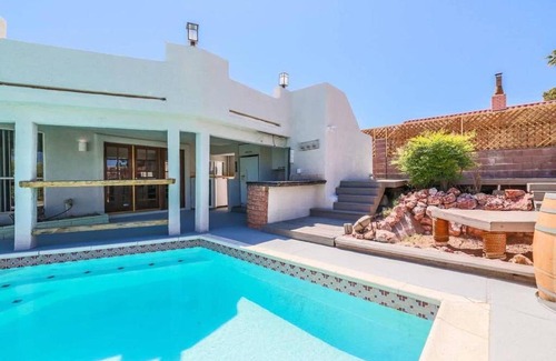 Las Vegas House | Gorgeous Escape with a Pool in Fabulous Las Vegas