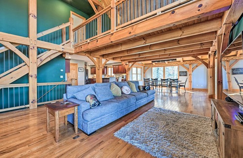 Franklin House | Gorgeous Franklin Getaway w/Deck, Mountain Views!