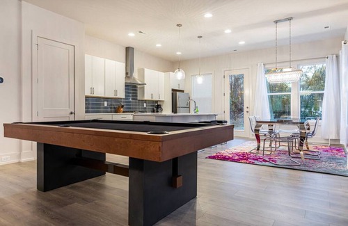 Sugar Creek House | Gorgeous Glam House Across from Park! 3 Bedrooms!