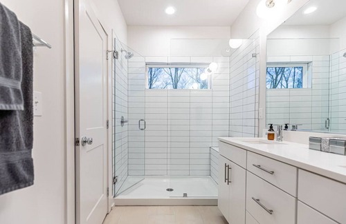 Sugar Creek House | Gorgeous Glam House Across from Park! 3 Bedrooms!