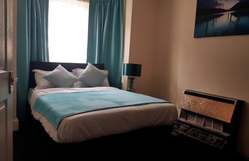 Reading House | Gorgeous Home 4 Bedrooms W Parking