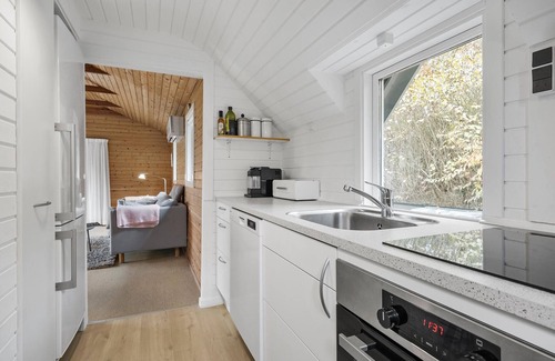 Hoeve Strand House | Gorgeous home in Asnæs with WiFi