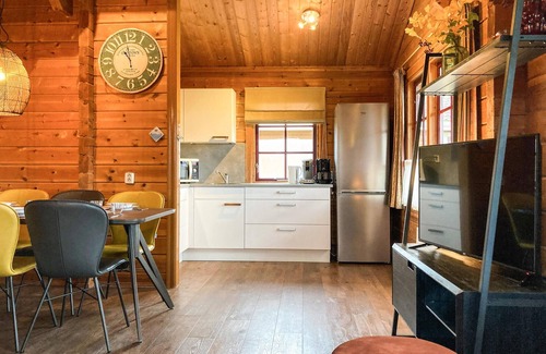 Gramsbergen House | Gorgeous home in Gramsbergen with WiFi