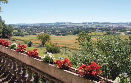 Lavardac House | Gorgeous Home In Lavardac With Kitchen