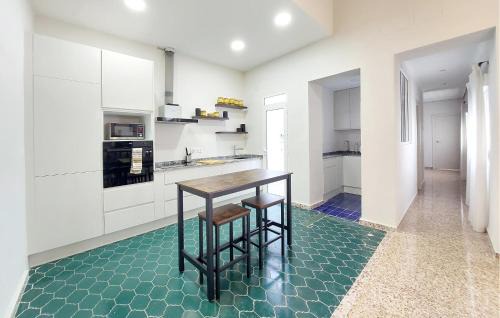 Llauri House | Gorgeous Home In Llaurí With Wifi
