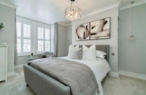 Figge's Marsh House | Gorgeous home in Mitcham Eastfields