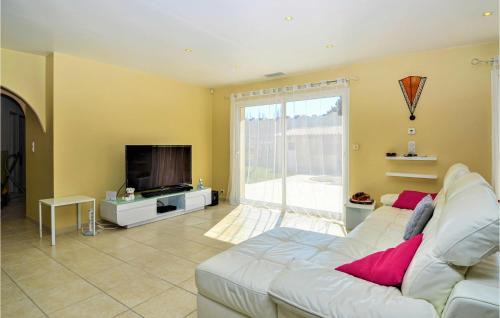 Mornas House | Gorgeous Home In Mornas