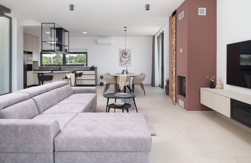 Vrsi House | Gorgeous home in Vrsi with WiFi