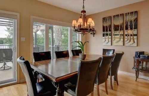 Saint-Calixte Cottage | Gorgeous Lakefront Cottage