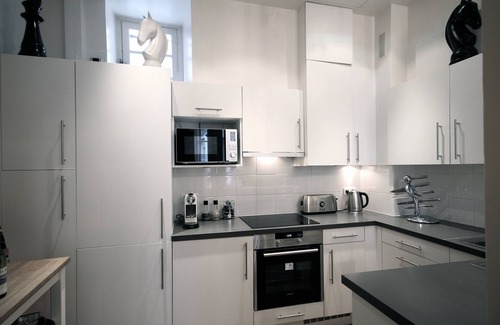 Saint-Thomas-d'Aquin Apartment | Gorgeous Large Bright 3 Bedroom in Best Location in 6th & 7th arrondissement !