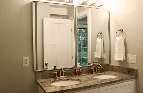 Southwest Raleigh House | ★Gorgeous & Modern NCSU&DT Home w/basement