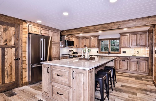 St Germain House | Gorgeous Private Home with a Million Dollar View!