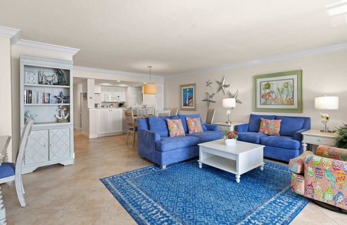 Punta Rassa Apartment | Gorgeous Residence with Panoramic Ocean Views and Secluded Beach- Pool Open!