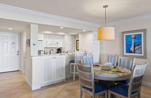 Punta Rassa Apartment | Gorgeous Residence with Panoramic Ocean Views and Secluded Beach- Pool Open!