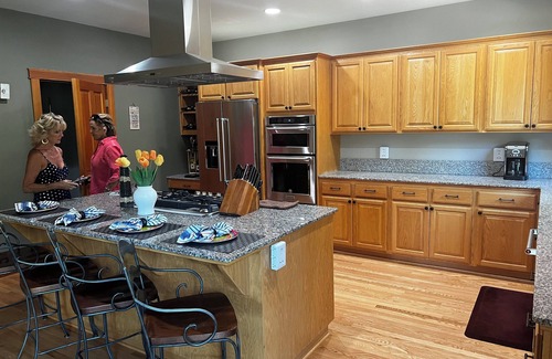 Kings Beach Cabin | Gorgeous, Spacious & Cozy Cabin in Kings Beachn