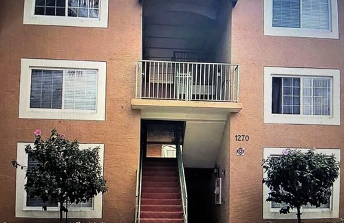 Naples Condo | Gorgeous two bedroom two bath condo in gated community minutes from the ocean.