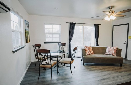 Chico House | Gorgeous Upstairs Studio with Patio and Laundry
