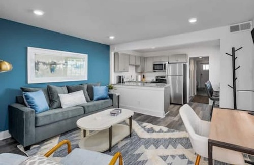 Forest Park Apartment | Gorgeous Views - Dog Friendly - Mins to Downtown