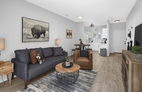 Windsor House | Gorgeous Windsor Lake Townhome - 2 Bed, 1 1/2 Bath