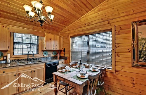 Ellijay Cabin | Gorgeous, with covered hot tub, pet friendly, fenced area, WIFI