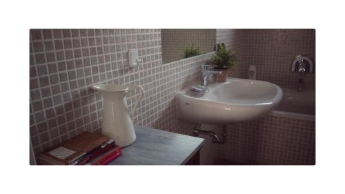 Sarzana Apartment | Gori 11