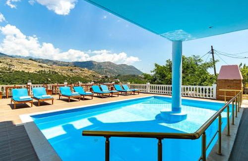 Himare Apartment | Goro's Villa 8 - Pool, Kitchen & Parking