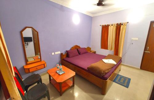 Puri Hotel | Goroomgo Hotel Rajeshwari Puri Near Sea Beach