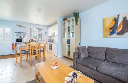 Little Haven Cottage | Gorse Cottage, Holiday Cottage Broad Haven, Sleeps 4, 2 bedrooms, bathrooms