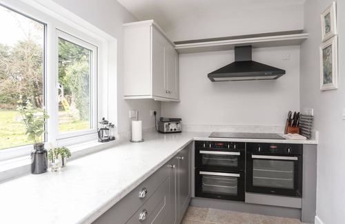 Moelfre Cottage | GORWEL, pet friendly, character holiday cottage in Moelfre