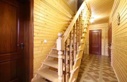 Mykulychyn House | Goryanka family home